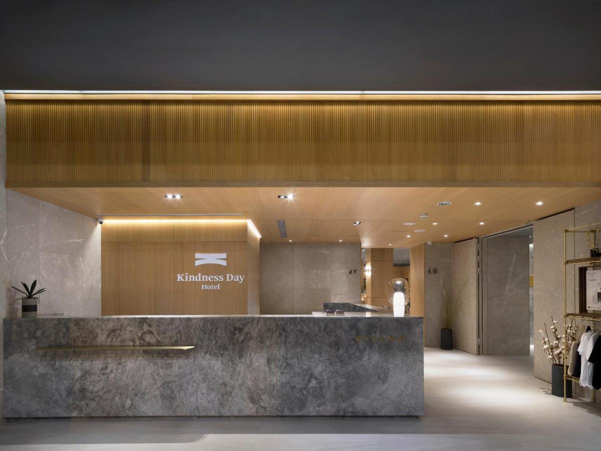 Kindness Day Hotel Tainan Exterior foto